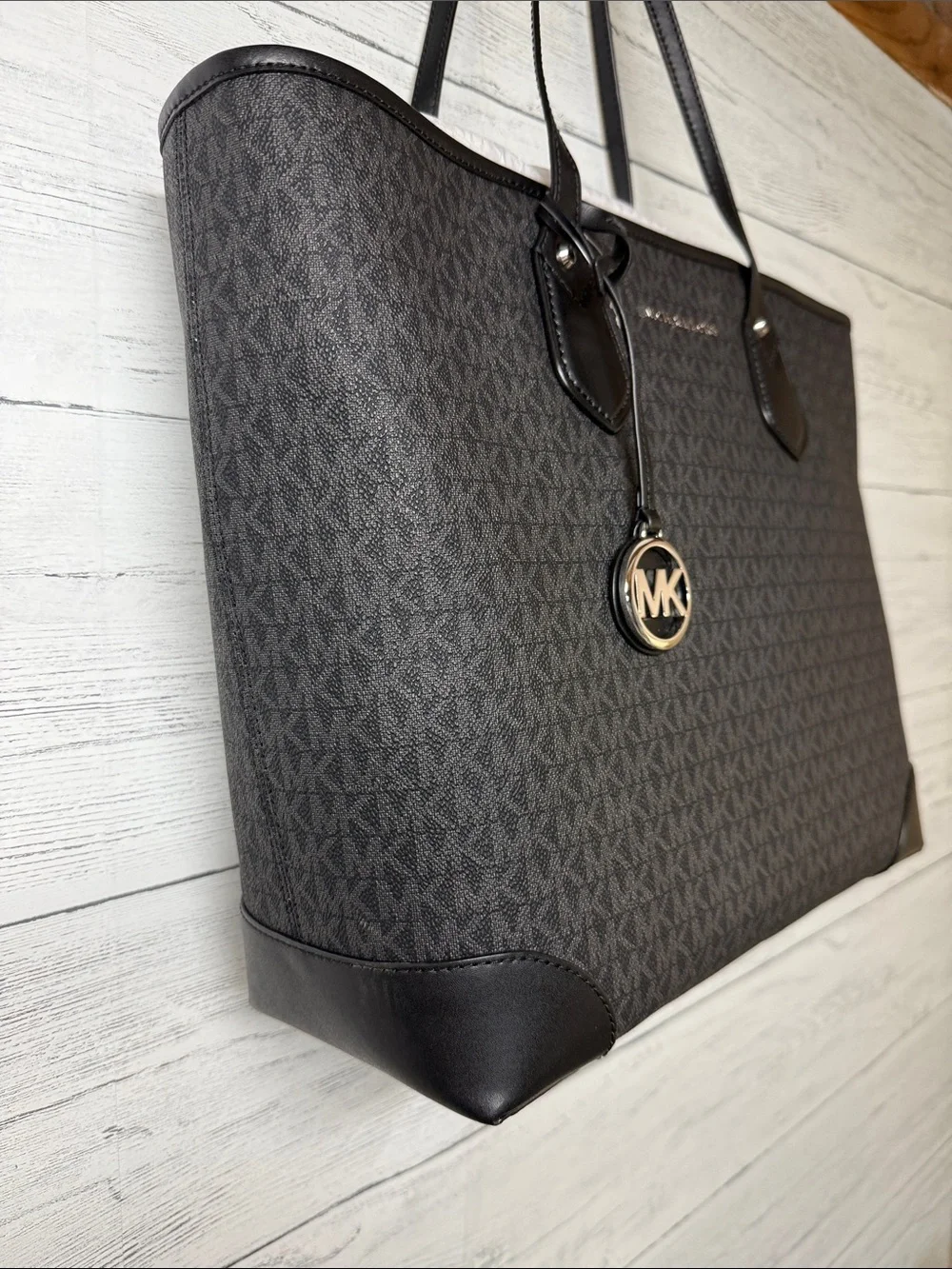 NWT Michael Kors Eva Large Leather Tote Bag
